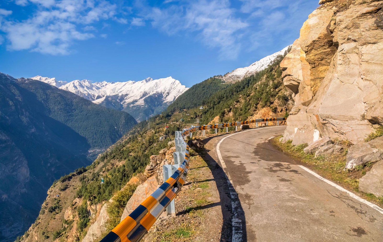 Snow Peaks – Manali Shimla Explorer